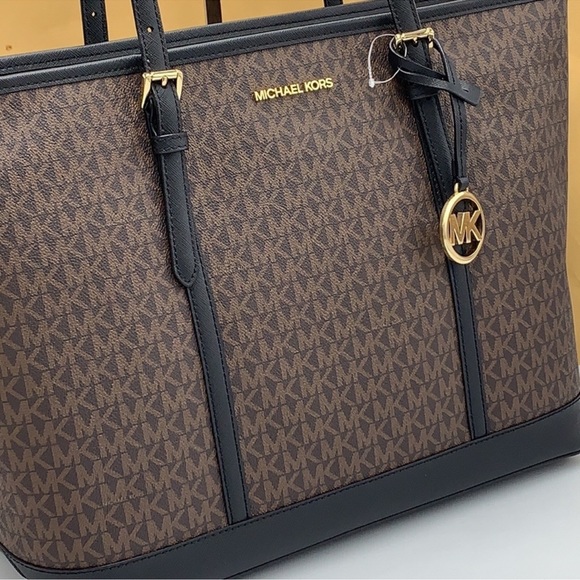 MICHAEL KORS
Jet Set Travel Large Logo Tote Shoulder Bag
COLOR BROWN/BLK
NWT - Picture 2 of 16